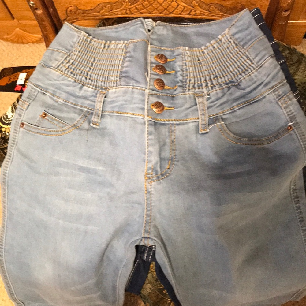 High waisted jeans